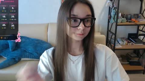 Snapshot of amaneli chatting on 12.11.24 Mila online show from 12.11.24