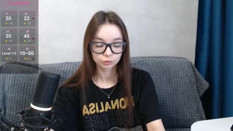 Snapshot of amaneli chatting on 01.27.25 Mila online show from 01.27.25