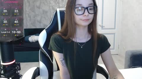 Snapshot of amaneli chatting on 02.06.25 Mila online show from 02.06.25