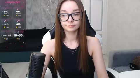 Snapshot of amaneli chatting on 02.17.25 Mila online show from 02.17.25