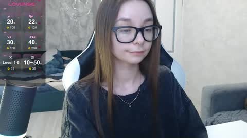 Snapshot of amaneli chatting on 02.27.25 Mila online show from 02.27.25