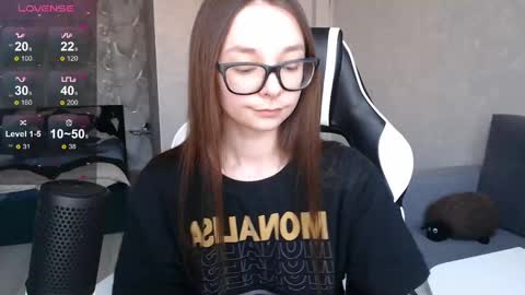 Snapshot of amaneli chatting on 03.08.25 Mila online show from 03.08.25