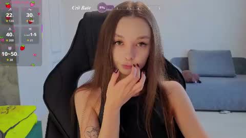 Snapshot of amaneli chatting on 06.25.26 Mila online show from 06.25.26