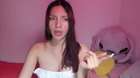 Snapshot of amara_22_ chatting on 03.02.25 Liz online show from 03.02.25