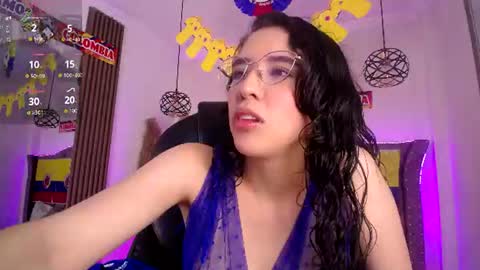 amara_davis1 online show from 06.11.26
