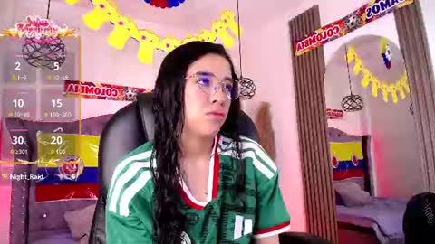 amara_davis1 online show from 06.15.26