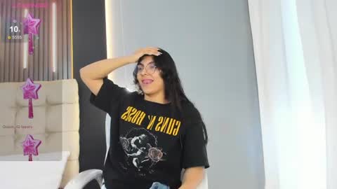 Snapshot of amara_lune chatting on 06.24.26 online show from 06.24.26