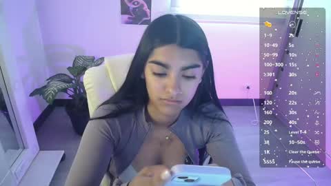 Snapshot of amara_silk chatting on 05.29.26 amara_silk online show from 05.29.26