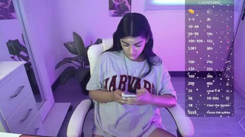 Snapshot of amara_silk chatting on 06.08.26 amara_silk online show from 06.08.26