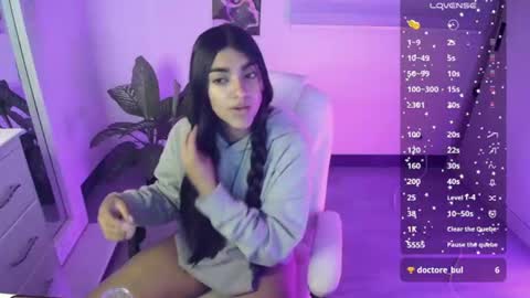 Snapshot of amara_silk chatting on 06.11.26 amara_silk online show from 06.11.26