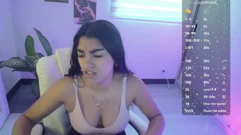 Snapshot of amara_silk chatting on 06.16.26 amara_silk online show from 06.16.26