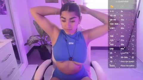 Snapshot of amara_silk chatting on 06.20.26 amara_silk online show from 06.20.26