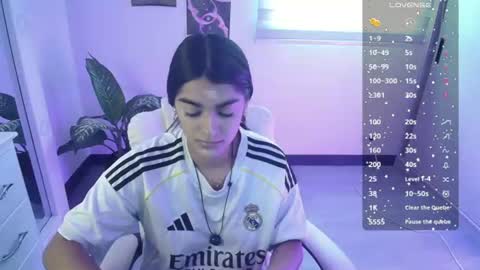 Snapshot of amara_silk chatting on 06.23.26 amara_silk online show from 06.23.26