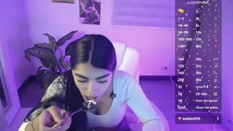 Snapshot of amara_silk chatting on 07.24.26 amara_silk online show from 07.24.26