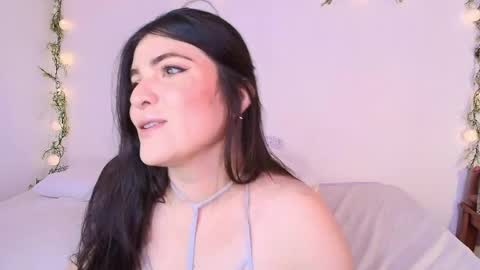 Amara Vega  online show from 04.27.26
