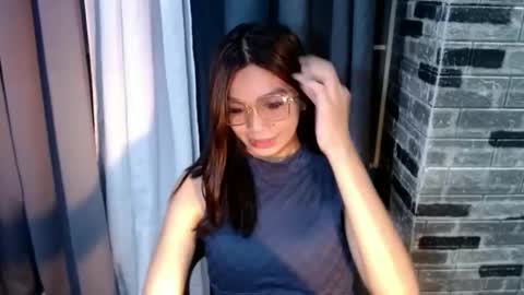 Snapshot of amarabellax chatting on 05.18.26 BELLA online show from 05.18.26