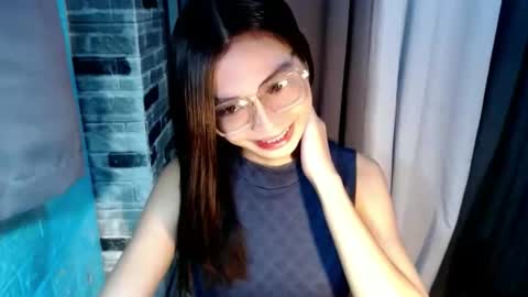 Snapshot of amarabellax chatting on 05.25.26 BELLA online show from 05.25.26
