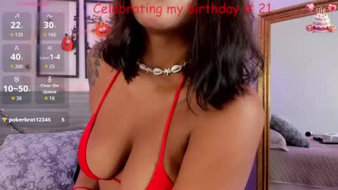 Snapshot of amaravelez chatting on 10.04.25 Amara online show from 10.04.25