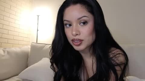 amaya_floress online show from 02.11.26