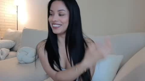 amaya_floress online show from 04.24.26