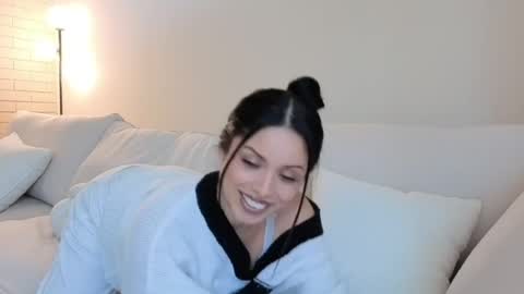 Snapshot of amaya_floress chatting on 05.25.26 amaya_floress online show from 05.25.26