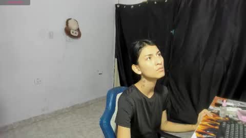 Snapshot of amazing_girlx18 chatting on 03.19.26 zoe jack and patraick online show from 03.19.26