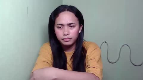 Snapshot of amazing_yella69 chatting on 12.21.25 YELLA online show from 12.21.25