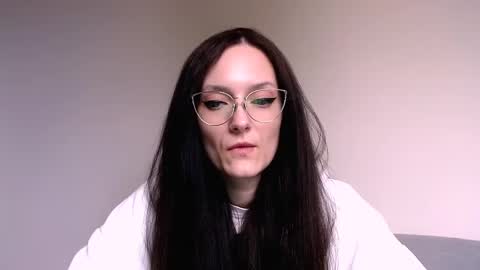 Izza online show from 04.30.26