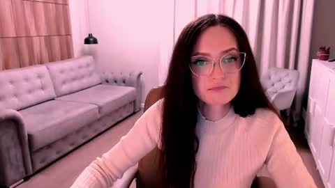 Izza online show from 06.12.26