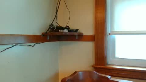 Snapshot of amazinglora chatting on 11.05.25 So many calling me Laura but i am Lora now i know Lora is SpanishLaura is EnglishLori is Italian so can call me those name online show from 11.05.25