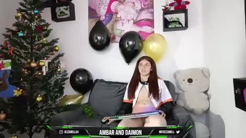 Snapshot of ambar_and_daimon_ chatting on 01.02.25 AMBAR AND DAIMON online show from 01.02.25