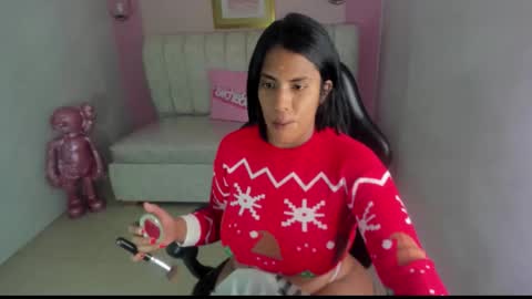 Snapshot of ambar_fox_s chatting on 12.22.25 Ambar online show from 12.22.25