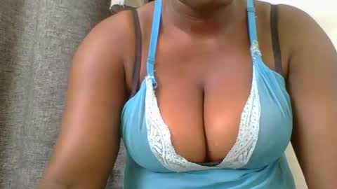 Mia online show from 01.06.25