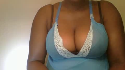 Mia online show from 01.07.25