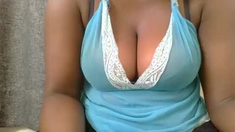 Mia online show from 01.14.25