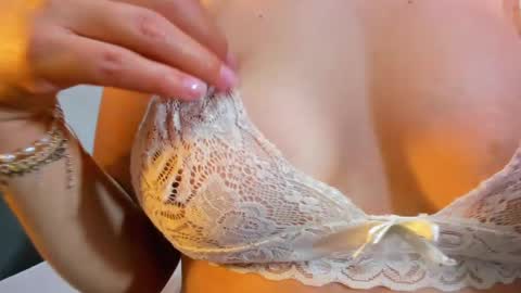 Snapshot of ambar_sex10 chatting on 01.09.25 Ambar  online show from 01.09.25