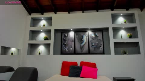 Snapshot of ambar_sex10 chatting on 02.19.25 Ambar  online show from 02.19.25