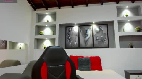 Snapshot of ambar_sex10 chatting on 10.15.25 Ambar  online show from 10.15.25