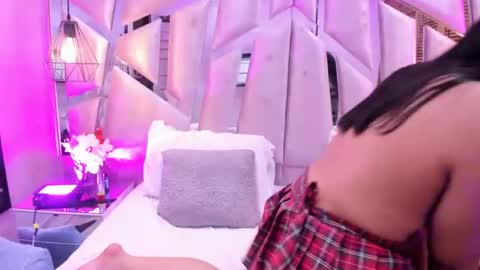 Snapshot of ambarandconnie chatting on 01.30.25 AmbarAndConnie online show from 01.30.25