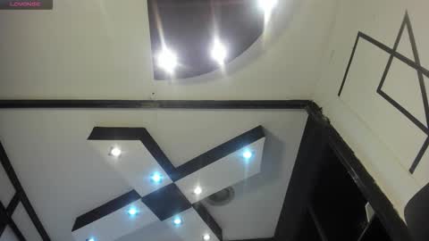 Snapshot of ambarbrown_ chatting on 03.06.26 Ambar online show from 03.06.26