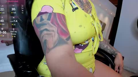 Snapshot of ambarcoxx chatting on 02.18.26 ambarcoxx online show from 02.18.26