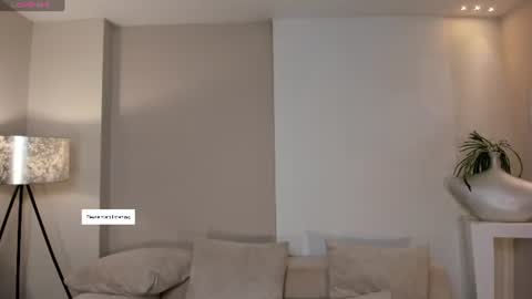 Snapshot of ambarjames_ chatting on 07.03.26 Ambar online show from 07.03.26