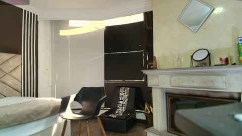 Ambar Ross online show from 01.23.25