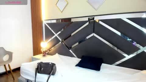 Snapshot of ambaross chatting on 03.21.26 Ambar Ross online show from 03.21.26