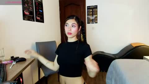 Ambar Ross online show from 07.10.26