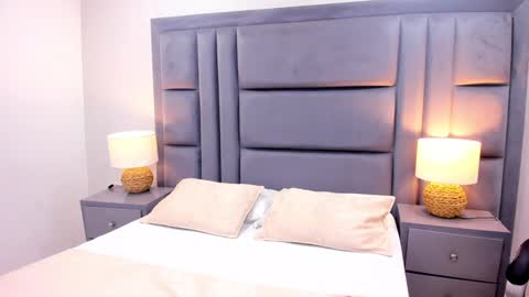 AmbarSantany  online show from 12.22.24