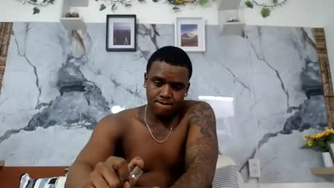 Snapshot of ambeer__rosee chatting on 06.29.26 mbr online show from 06.29.26