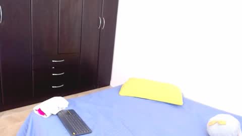 Snapshot of ambel_rose chatting on 11.16.25 ambel_rose online show from 11.16.25