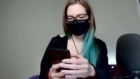 Amber non-nude model online show from 02.08.25