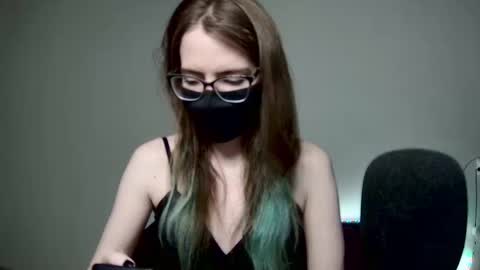 Amber non-nude model online show from 10.10.25